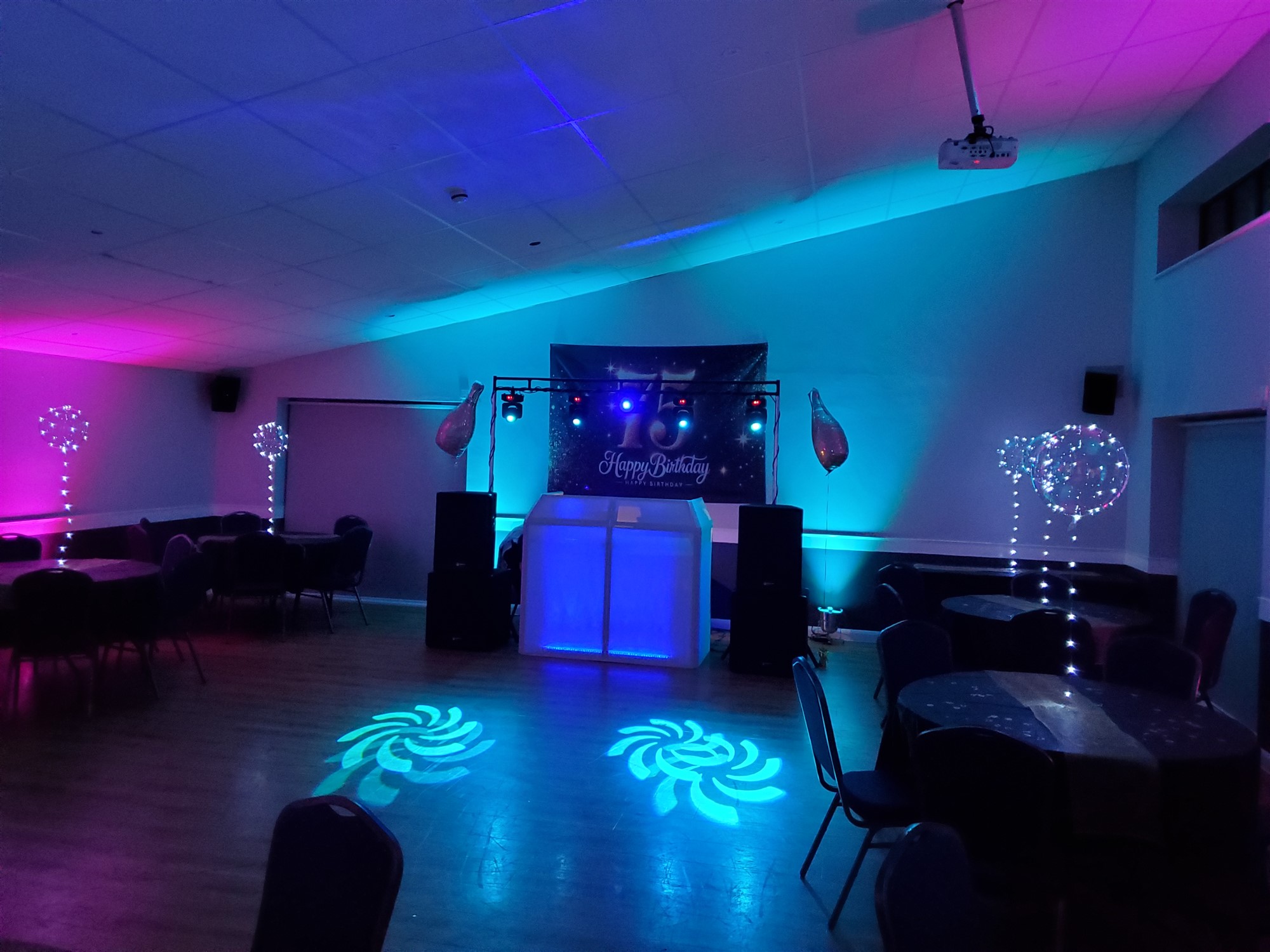 Mobile Disco in Bedfordshire - Ref 515